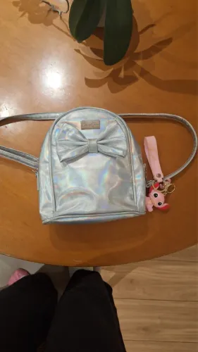 Mochila infantil e chaveiro
