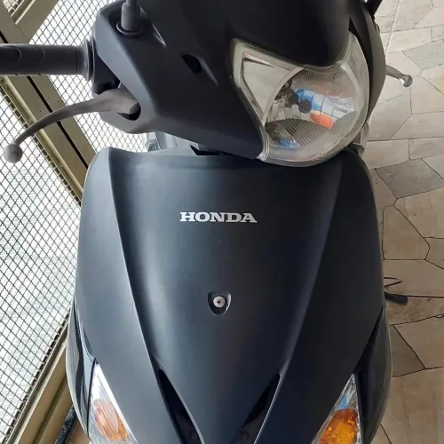 Honda Lead 2014 com baixa km de procedência.<br>