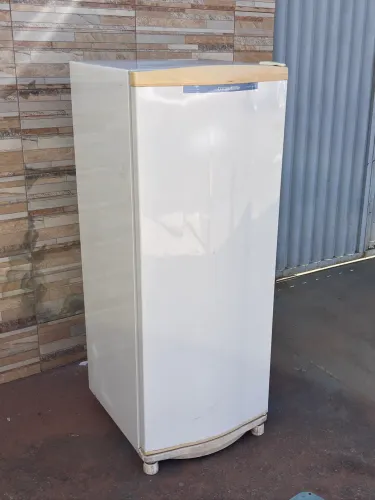 Geladeira/Refrigerador Consul Degelo Seco 261L CRA30F Branco