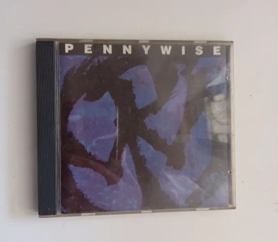 CD Pennywise First album (Primeiro álbum)