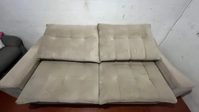 Sofá Retrátil e Reclinável 
