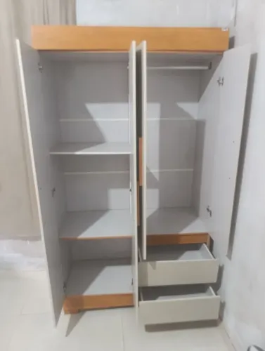 Vendo guarda roupa bom estado