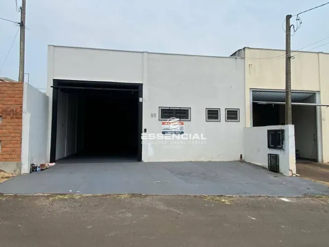 Barracão para alugar, 200 m² por R$ 3.800,00/mês - Loteamento Jardim Eldorado - Botucatu/S