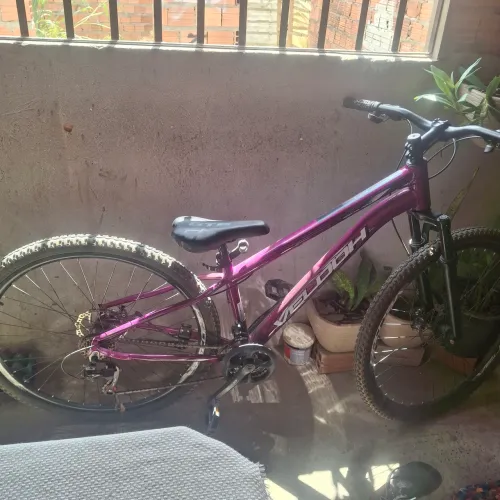 Disponível nova
