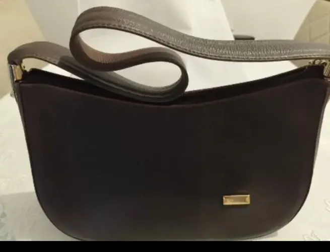 Bolsa feminina de couro legítimo
