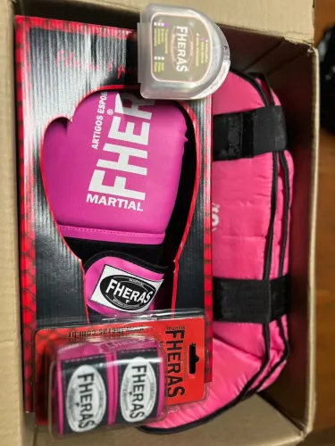 Vendo Luxa de Box nova 