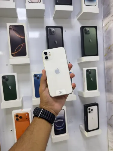 IPHONE 11 64 GB TELA GENUÍNA E BATERIA NOVA