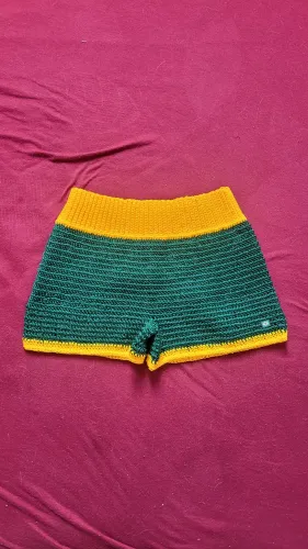 short de crochê