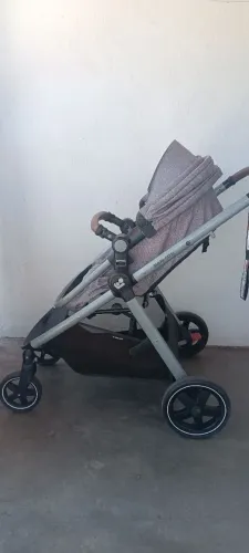 Carrinho de Bebê 2 em 1 (MaxiCosi)