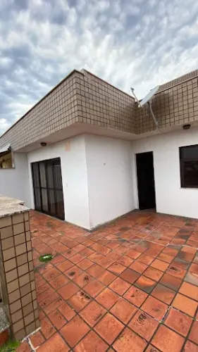 Cobertura com 2 dormitórios à venda, 185 m² por R$ 830.000,00 - Centro - Cabo Frio/RJ