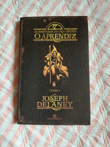 Livro As aventuras do caça feitiço - o aprendiz