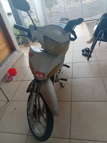 Moto a venda 