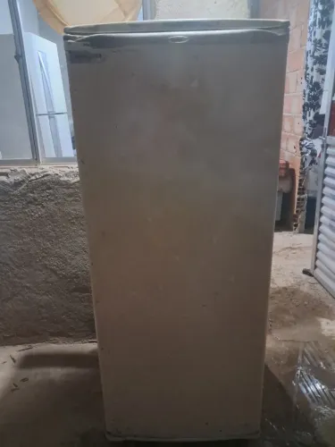 Geladeira funcionando barata...