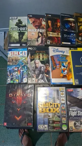 Lote jogos de Pc (Por aqui so em Belem)