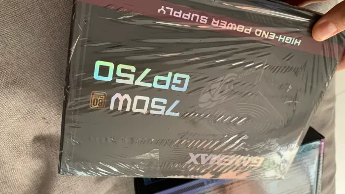 Fonte PC GameMax GP750 - Aprovada Teclab