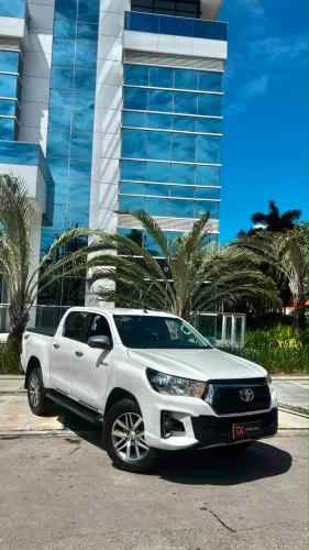 Toyota Hilux CD SRV 4X4 2.8 TDI Diesel Aut. 2020