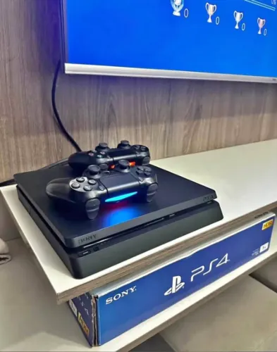 Playstation 4 - Play 4 500GB
