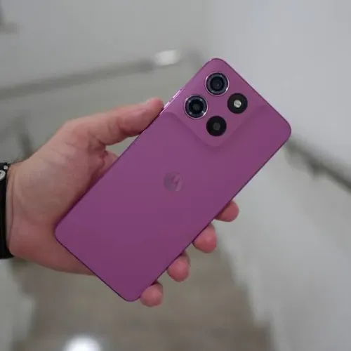 Troco moto g17 +$ por sansung