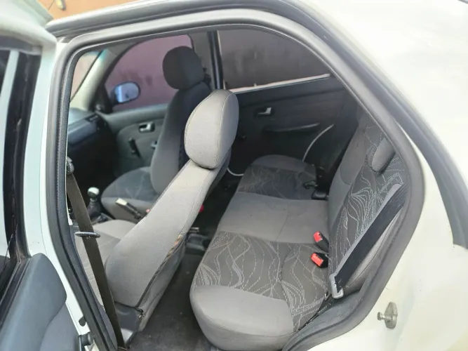 Fiat Siena EL 1.0 MPI Fire Flex 8V 4P 2014