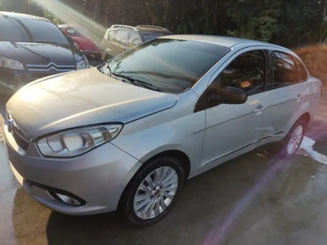 Sucata Grand Siena Essence 1.6 2013 Para Retirada de Peças
