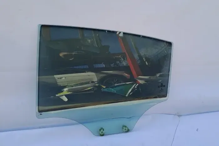 Vidro traseira esquerda Hyundai Hb20 Sedan 2012 a 2019 