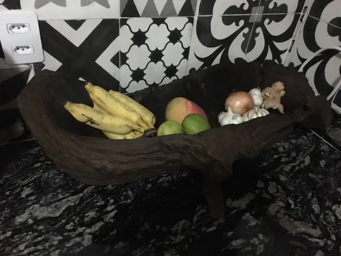 Fruteira madeira brauna