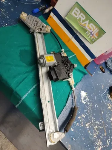 máquina de vidro Hb20 dianteira direita 