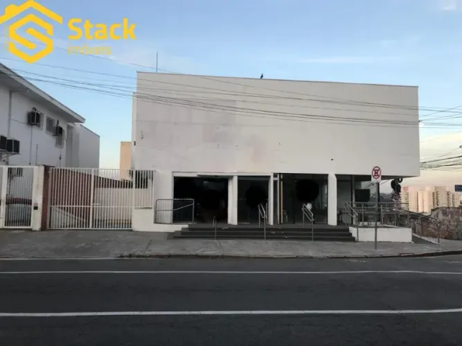 VENDA/LOCAÇÃO DE PRÉDIO COMERCIAL (EX BANCO ITAÚ) NO CENTRO DA CIDADE DE JUNDIAÍ.