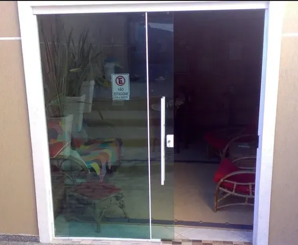 Fabricamos Porta de correr 4 bandeiras vidro temperado sob medida