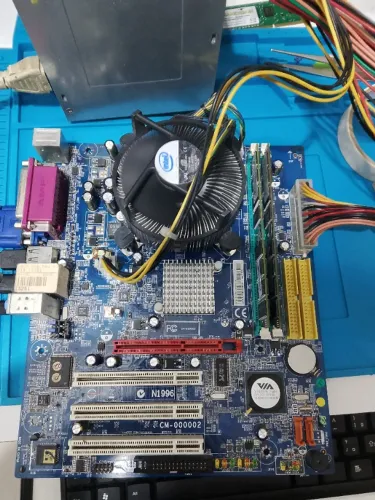 Kit Placa Mãe MS-7211 DDR1 + 2GB + Celeron D336