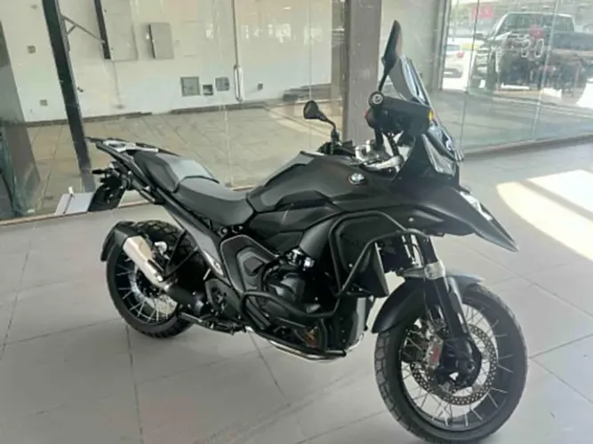 r1300gs triple black 2025