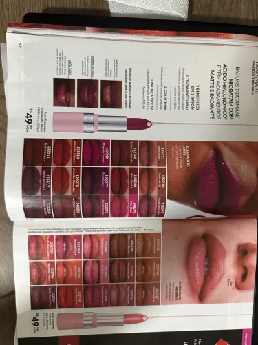 Batom Avon, hydramatic diversas cores e acabamentos