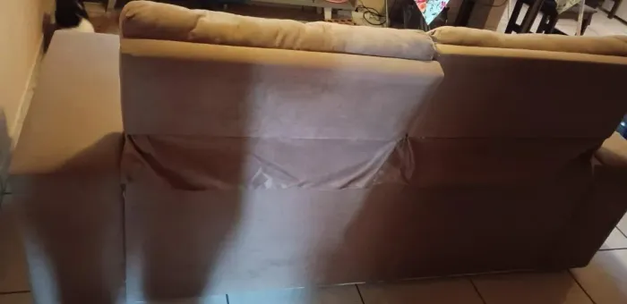 Sofá cama em bom estado 2 lugares aceito oferta