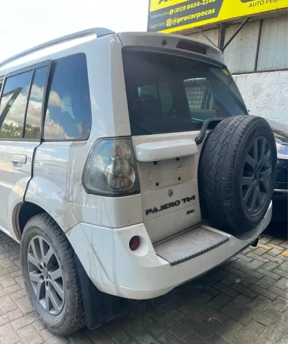 Peças Mitsubishi Pajero TR4 - Sucata 