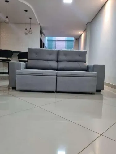 Sofá Cinza Moderno - Conforto e Estilo para sua Sala