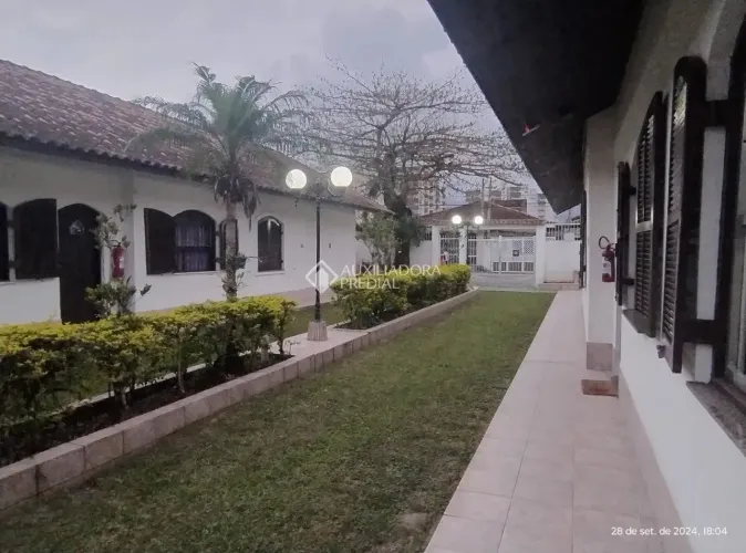 Casa Térrea em Condomínio Fechado - Vila Caiçara, Praia Grande