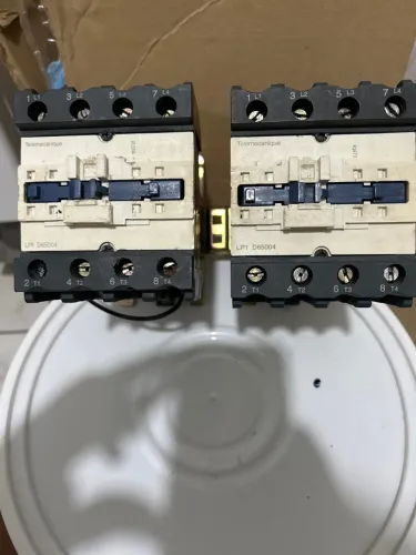 Contator Telemecanique Lc1 D65, 220V DC
