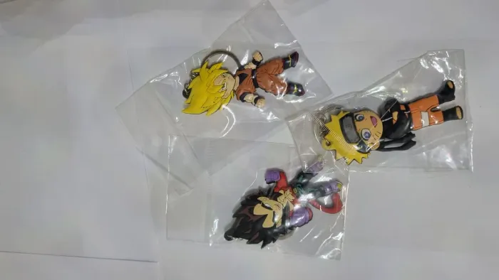 Chaveiros Dragon Ball e Naruto
