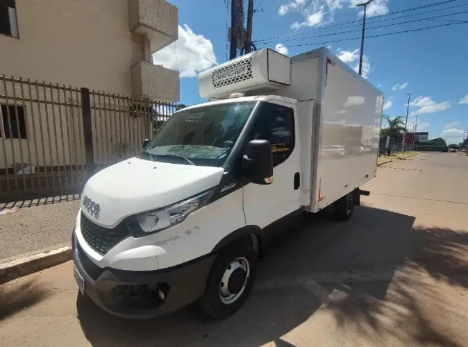 Iveco Daily 35150/21/22 baú frigorífico aparelho pra congelado 