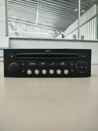 Som automotivo MP3 - original Peugeot 408