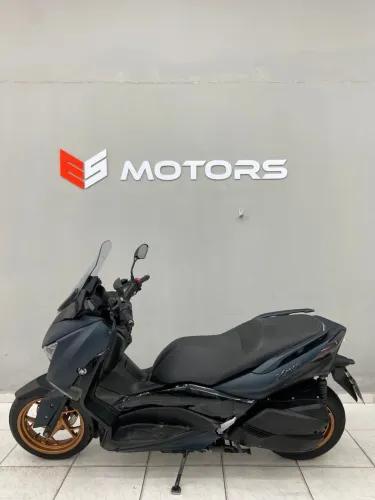 Perfeita!! Xmax 2023 Financiamento até 48X // cartões até 24X