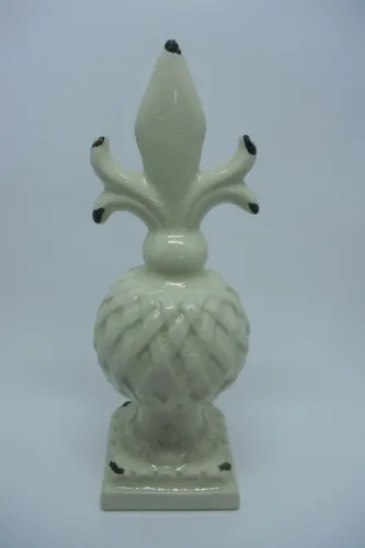 escultura flor de lis