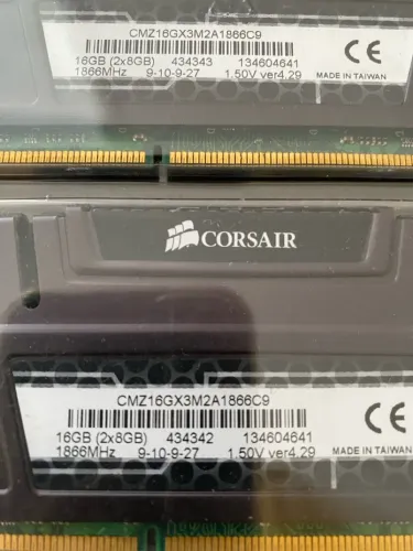 Memória RAM Corsair Vengeance DDR3 16GB (2x8GB)