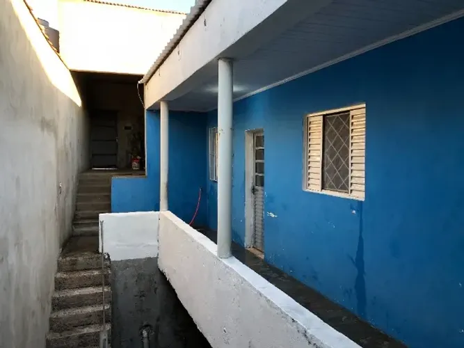 Casa em Francisco Morato-sp 4 quartos 2 banheiros, garagem para 3 carros