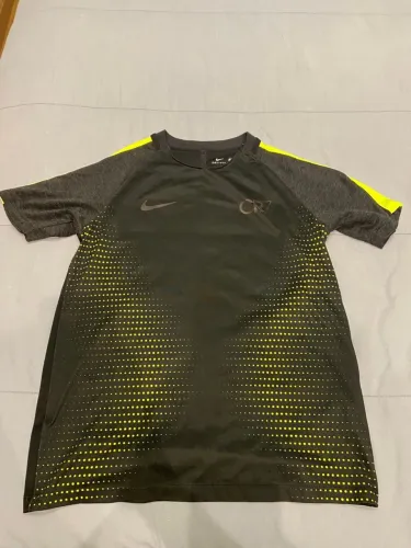 Camisa Nike Dri-Fit Original - Tamanho G Infantil