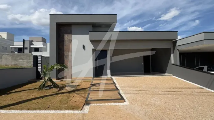 Casa Térrea com 3 suítes Cozinha Gourmet e Piscina no Engenho Velho
