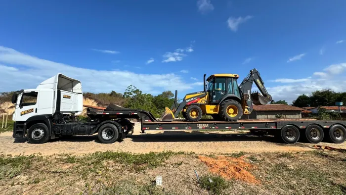 TRANSPORTE DE MÁQUINAS E EQUIPAMENTOS PESADOS TARIFA FIXA