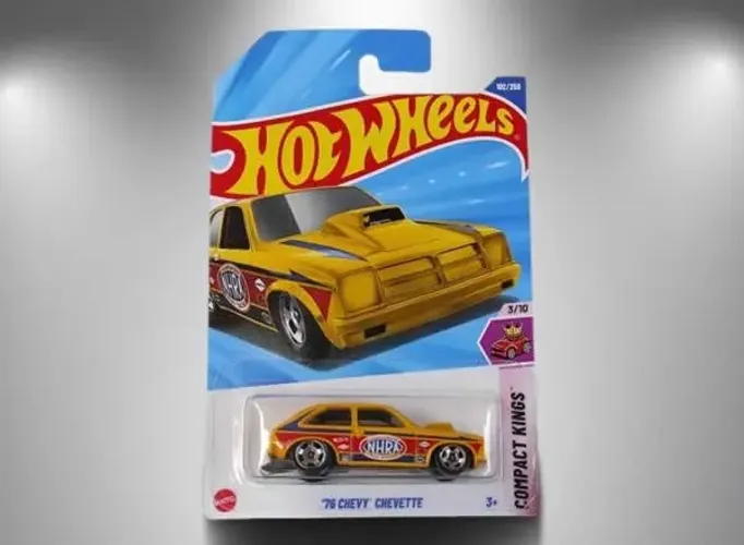 Hot Wheels - 76 Chevy Chevette - HYX43 Amarelo