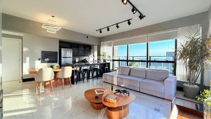 Cobertura 2 dormitórios, no bairro Jardim Botânico