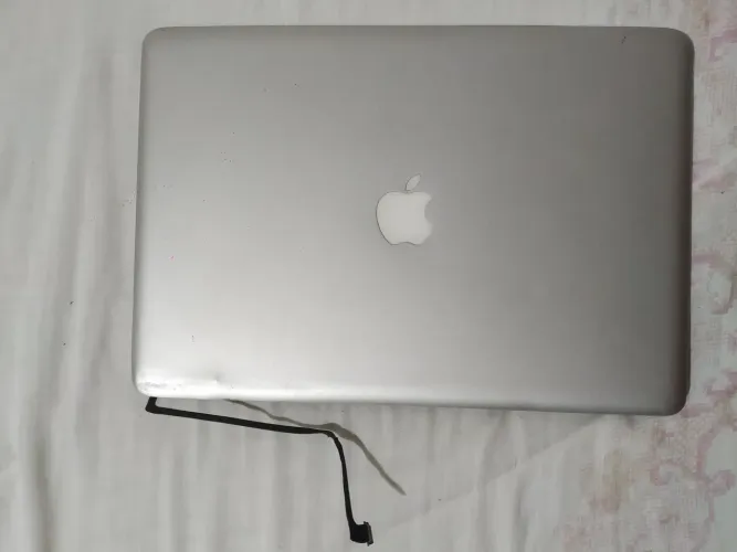 Tela com defeito para MacBook de 15 2009